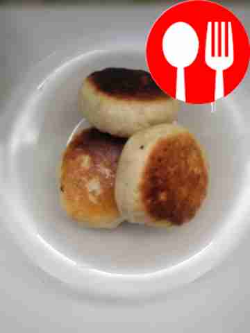 Пончики с начинкой из капусты с яйцом