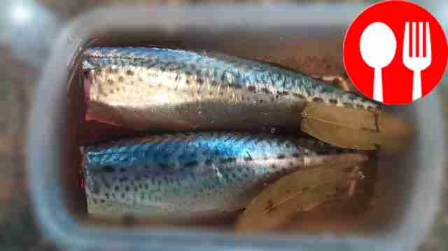 Скумбрию, предварительно подготовленную,...