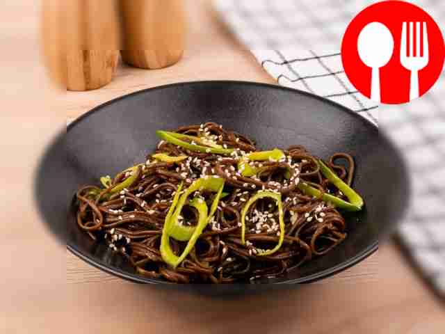Лапша с соевым соусом