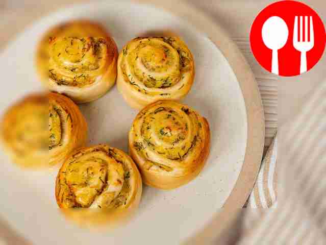 Улитки с картошкой и луком