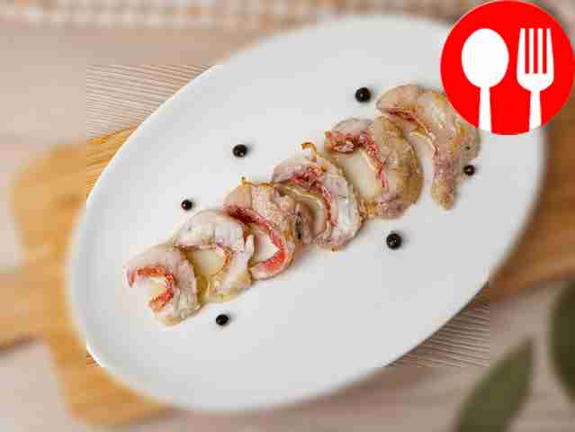 Окунь, маринованный с чесноком