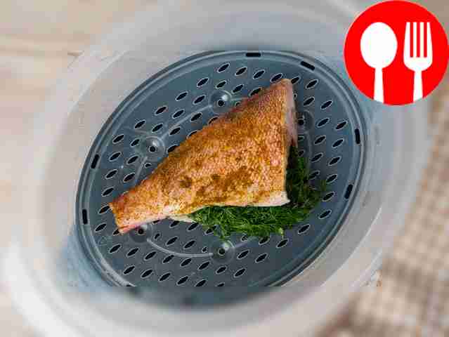 Set the steamer to the “fish” cooking mode....