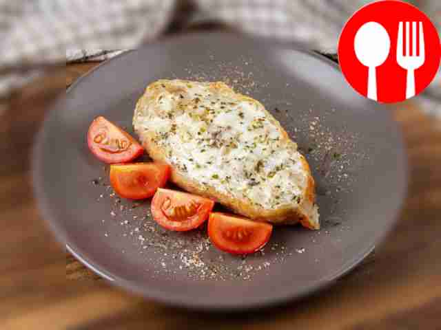 Морской окунь в духовке в фольге с лимоном и чесноком