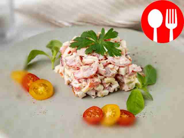 Салат «Коралловый риф» с крабовыми палочками