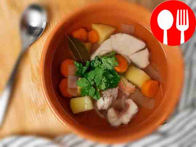 Уха из судака и окуня