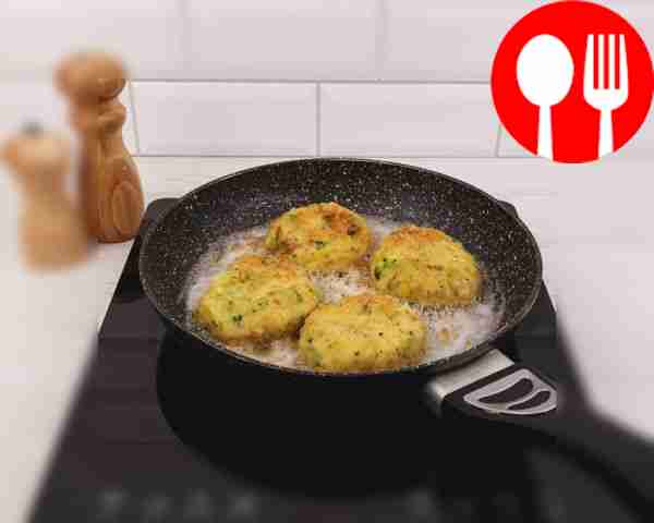 Heat the pan by adding sunflower oil. Once the...