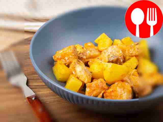 Картофель, запеченный с окунем и форелью