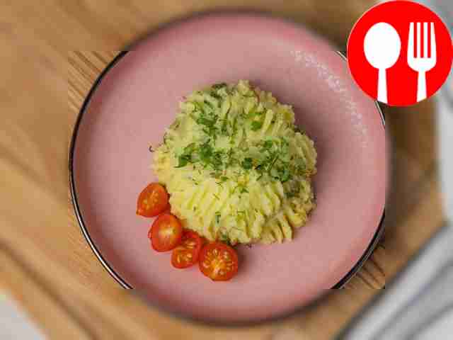 Картофельное пюре с сыром и зеленью