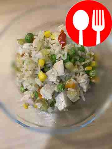 Курица с рисом и овощами для полезного обеда