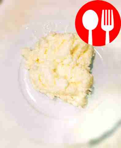 Рисовая каша на молоке на завтрак Rice porridge with milk for breakfast