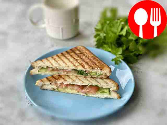 Сэндвич с семгой для сытного завтрака