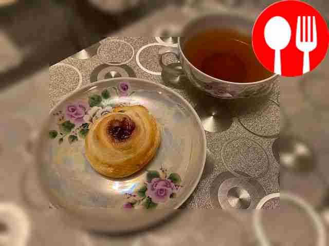 Слойки с малиновым вареньем «Розочки»