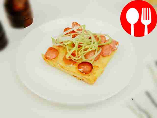 Картофельная запеканка с сосисками Potato casserole with sausages