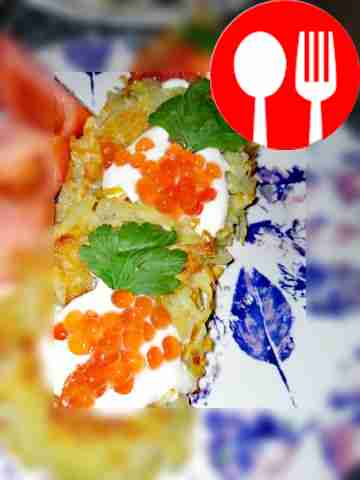 Картофель натираем на крупной тёрке, солим,...