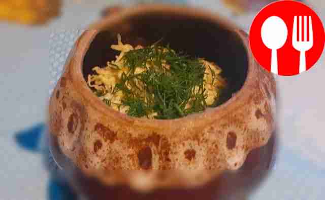 Домашнее жаркое под сыром с картошкой, свининой и шампиньонами