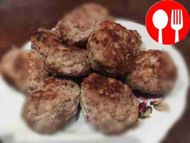 Нежные домашние котлетки из фарша