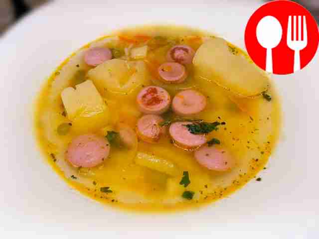 Простой суп с сосисками