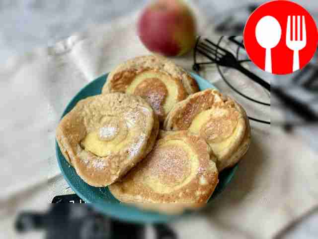 Оладьи с яблоком на ряженке