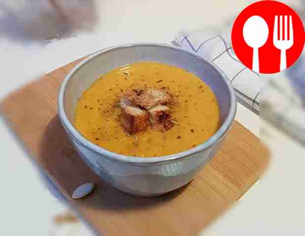 Тыквенный суп-пюре с молотым имбирем и мускатным орехом