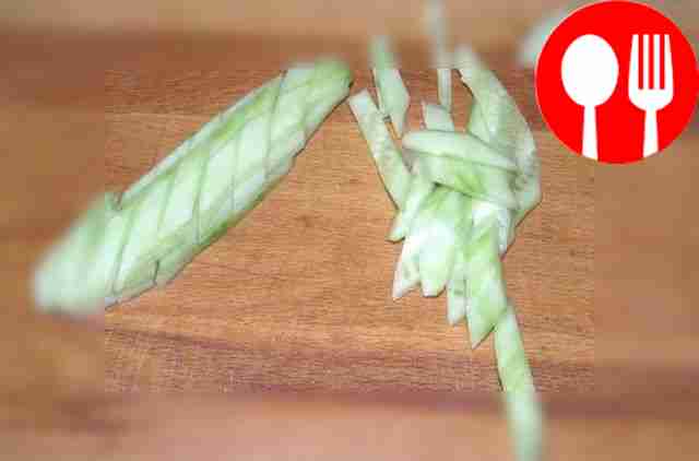 Peel the cucumbers and chop them in a deep bowl.