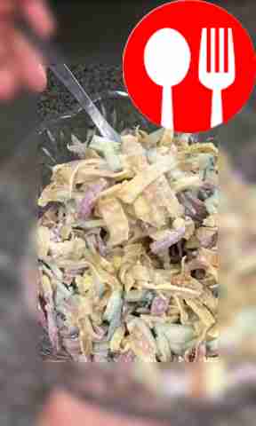 Салат с яичными блинчиками