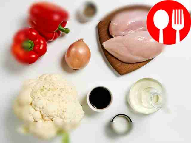 Вымойте куриное филе и овощи, аккуратно...