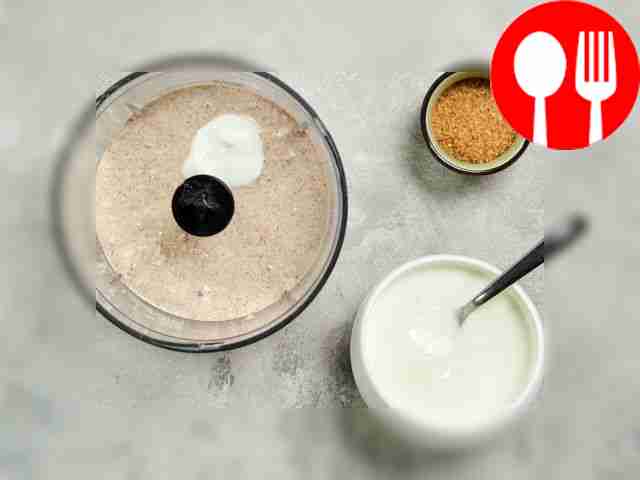 Приготовьте смузи. Дайте смеси настояться,...