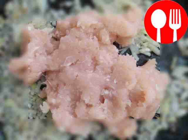 Cut the peeled onion into small cubes. Heat...