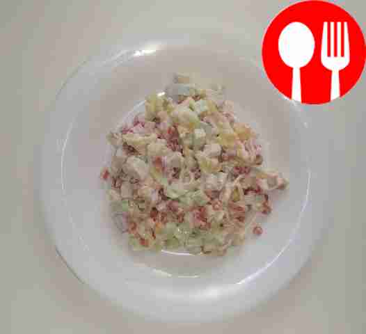 Салат с крабовыми палочками и красной икрой