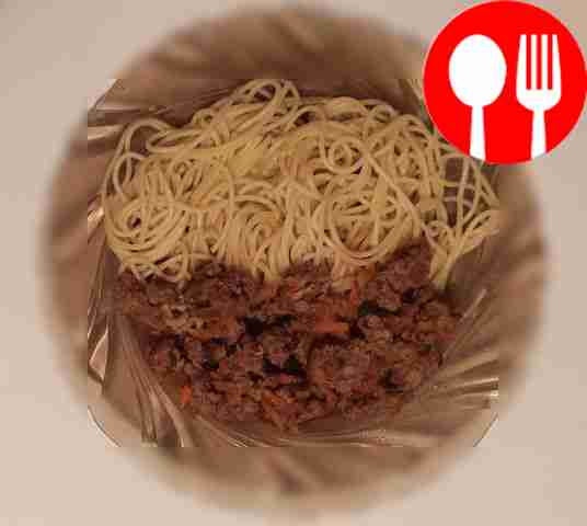 Макароны с фаршем и кетчупом