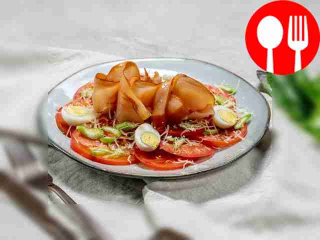 Салат с готовым карпаччо из курицы