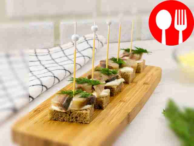 Канапе с селедкой