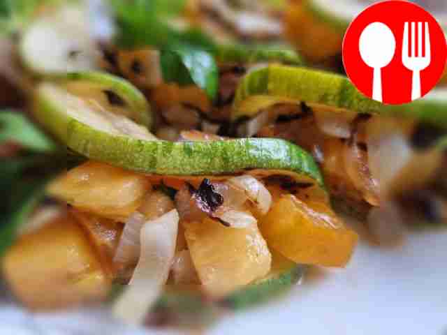 Оригинальная сальса с кабачками