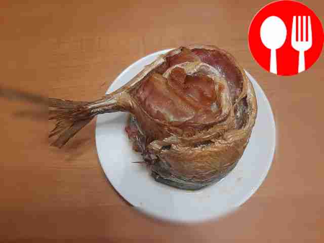 Baked mackerel with bacon