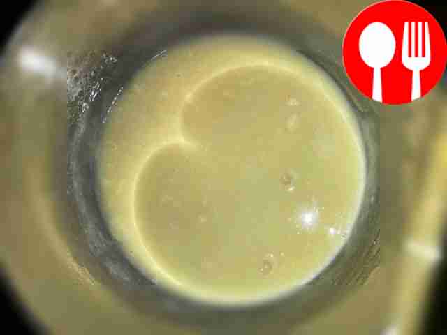 Classic fondue with fruits