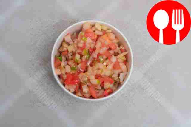 Light salsa with pear