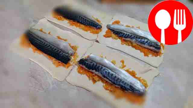 На середину каждого слоя выложите небольшое...