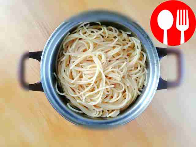 Cut the cleaned mackerel into small pieces,...