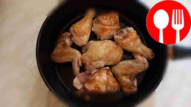 Fry the chicken in a frying pan on all sides...