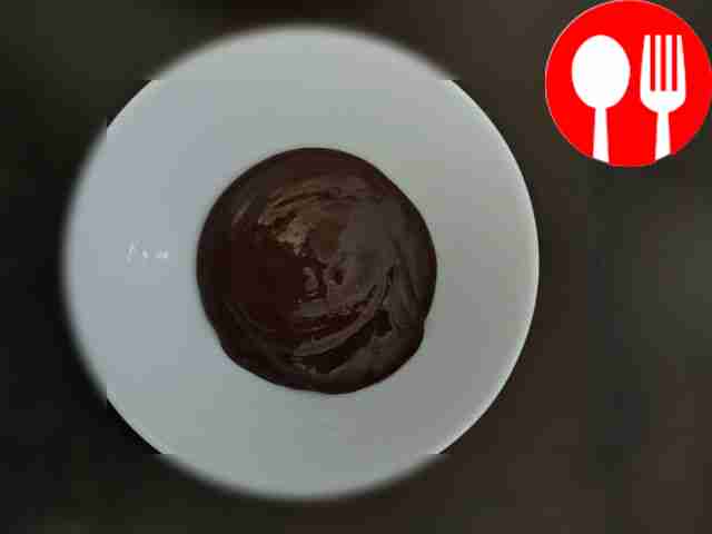 Шоколадное фондю с фруктами