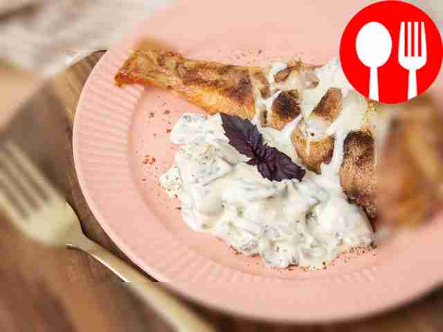 Perch with creamy mushroom sauce