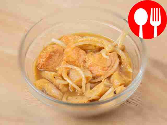 Send the fish to marinate in the refrigerator...