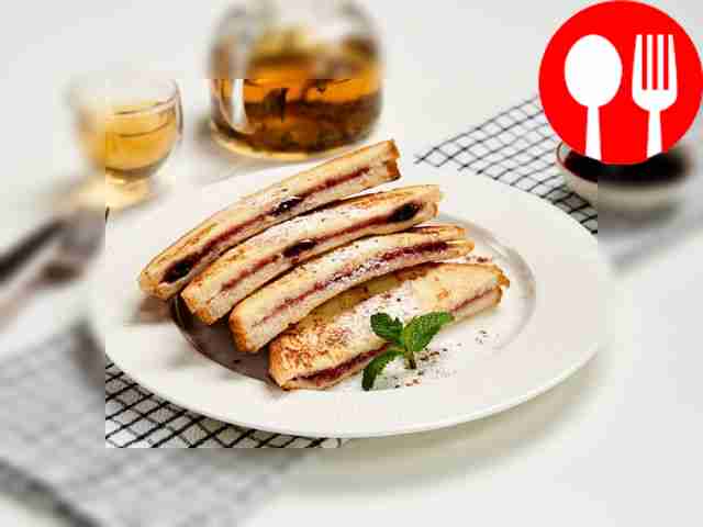 Тост с джемом