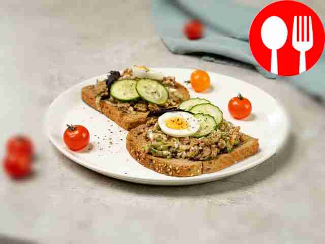 Тост с говяжьей печенью