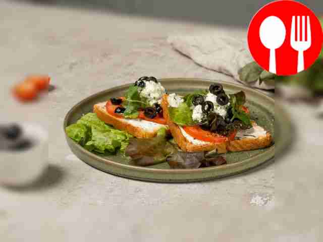 Тост с кинзой