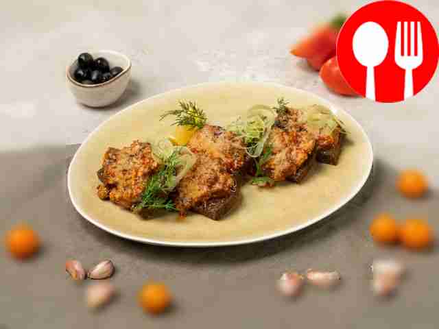 Тост с рыбным соусом