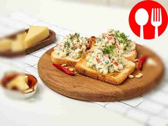 Тост с плавленым сыром