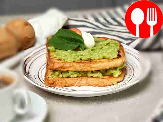 Тост с сушеной кинзой