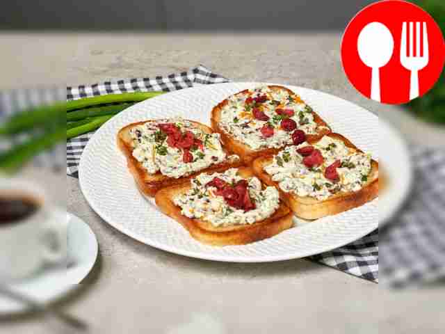 Тост с сушеной клюквой