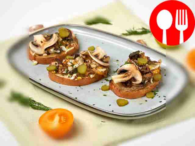 Тост с сушеными грибами